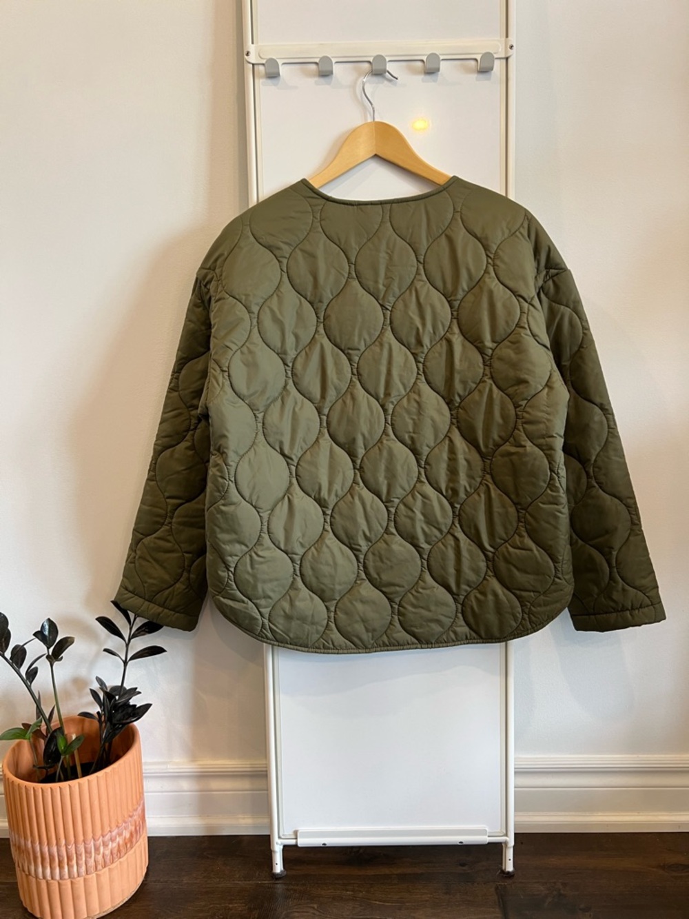 Vero Moda Olive Green Sabine Tie Front Quilted Jacket Small NWT - Picture 2 of 5